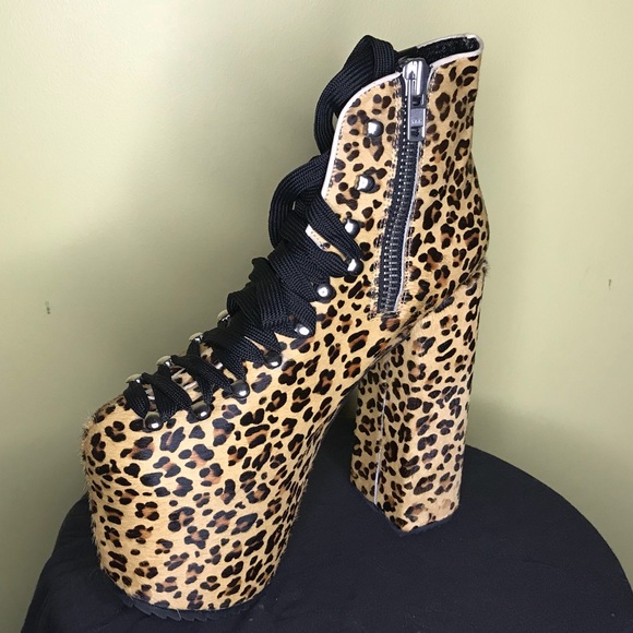 UNIF THE HELLBOUND | LEOPARD LITTA - Picture 3 of 4